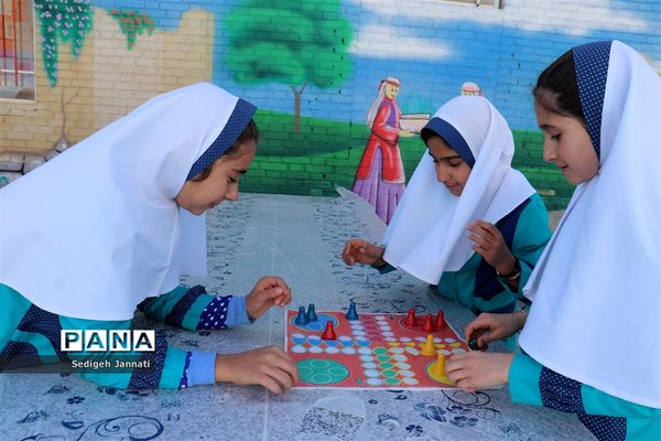 یک روز اردو در مدرسه