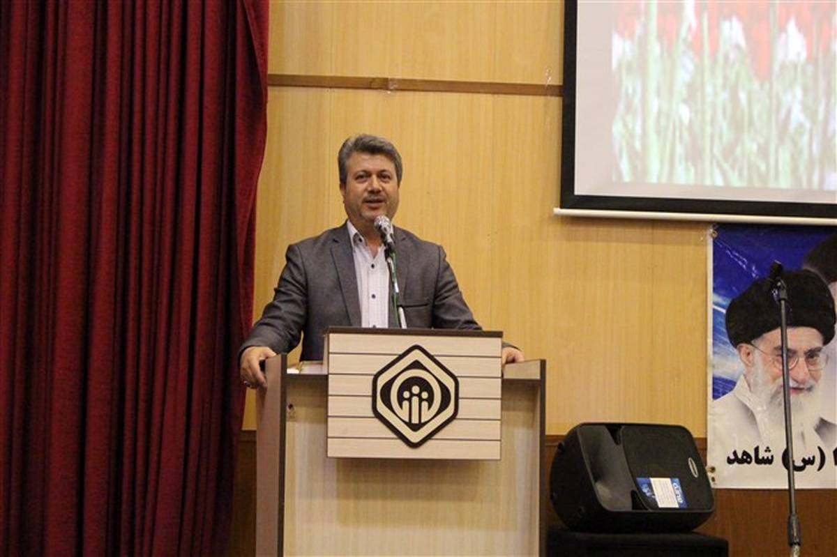 طرح ملی لاله های روشن در 1100 مدرسه استان سمنان برگزار شد