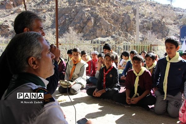 کوهپیمایی پیشتازان سازمان دانش آموزی استان خراسان جنوبی