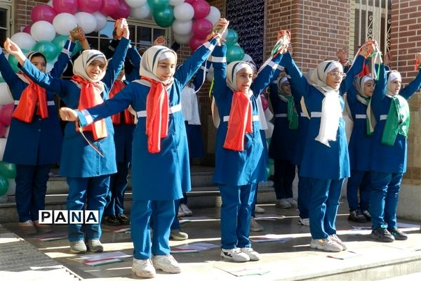 برگزاری مسابقات قرآن و عترت دختران دانش‌آموز ناحیه ۳ شیراز در آموزشگاه عباس الکوت