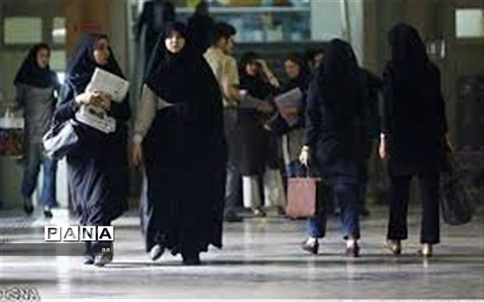 زنان ایرانی الگوهای شرق و غرب را به حاشیه بردند