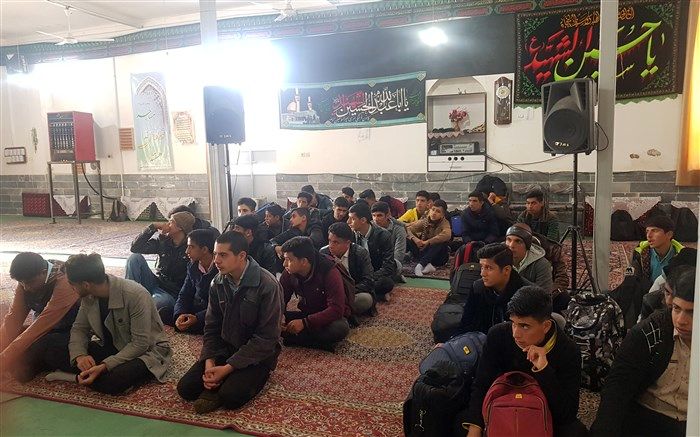 دانش آموزان پسردوره دوم شهرستان خوسف به اردو ی راهیان نور اعزام شدند