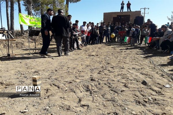 همایش پیاده‌روی خانوادگی در روستای اصغریه شهرستان خوسف