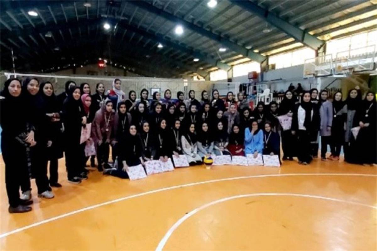 مسابقات والیبال دانش آموزان دختر آموزشگاههای استان یزد