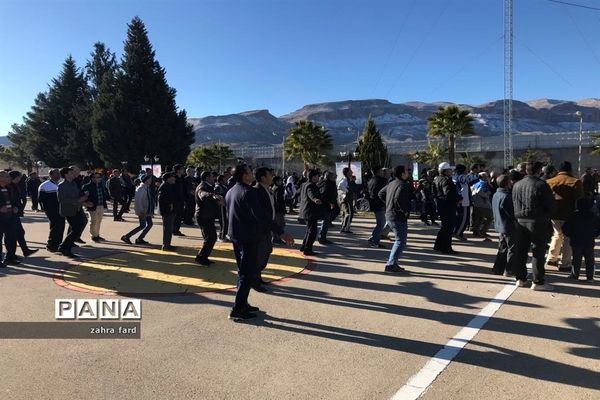 برگزاری همایش  پیاده‌روی خانوادگی “صبح و نشاط” در نی ریز