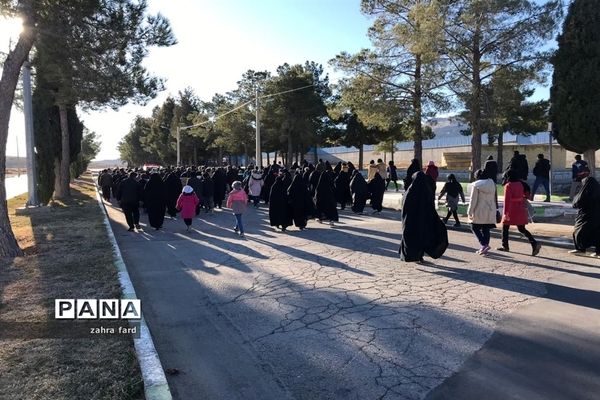 برگزاری همایش  پیاده‌روی خانوادگی “صبح و نشاط” در نی ریز