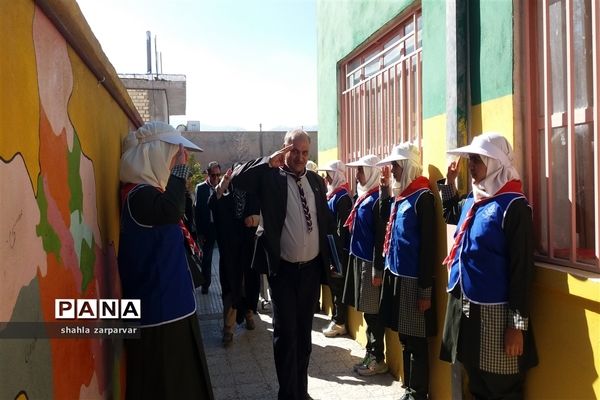 بازدید مسئولین سازمان دانش آموزی استان فارس از فعالیت ها و ابتکارات سازمان دانش‌آموزی نی ریز