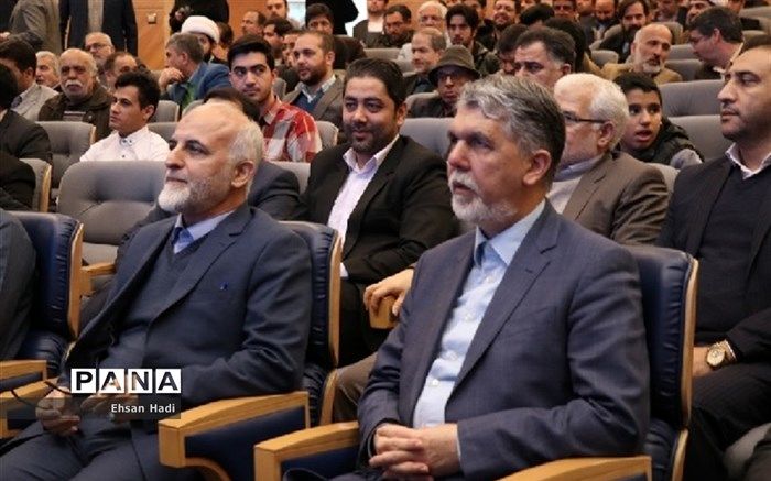 وزیر فرهنگ و ارشاد اسلامی: رویکرد دوسال اخیر جشنواره تجسمی را می توان آغاز یک حرکت جدید دانست