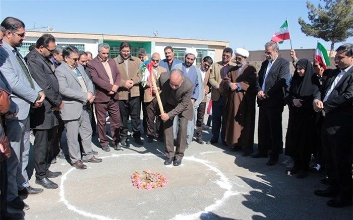 کلنگ زنی 2 طرح آموزشی و ورزشی در شهرستان مود