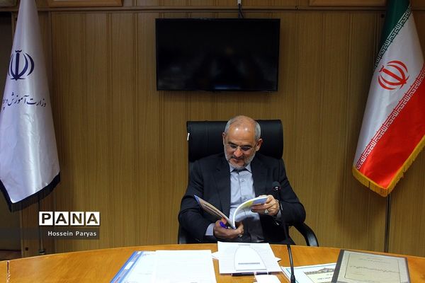 شانزدهمین نشست هیات مدیره جامعه خیرین مدرسه ساز کشور