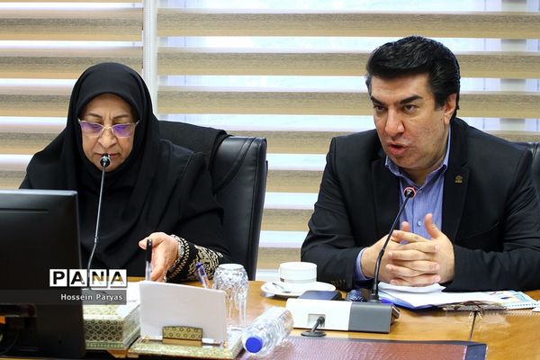 شانزدهمین نشست هیات مدیره جامعه خیرین مدرسه ساز کشور