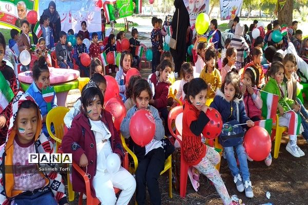 برگزاری جشن انقلاب مهدهای کودک بهزیستی باهمکاری کانون پرورشی فکری درشهرستان حمیدیه