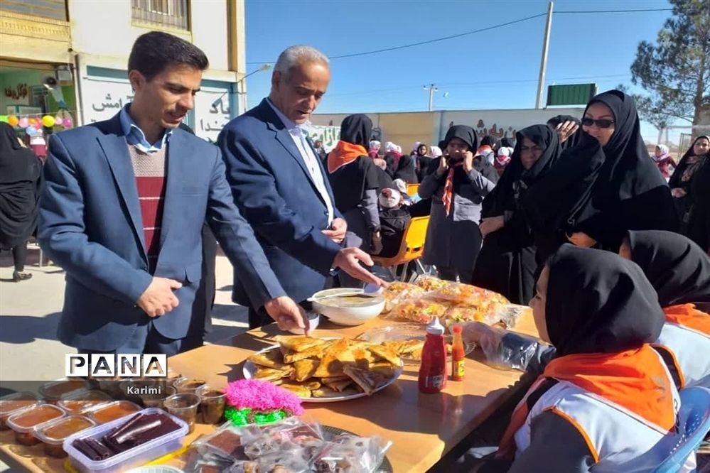 برگزاری جشنواره انقلاب آموزشگاه های مدنی و فضیلت ابرکوه