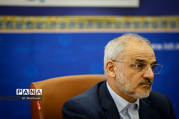 امضا تفاهم نامه بین معاونت علمی و فناوری ریاست جمهوری و وزارت آموزش و پرورش