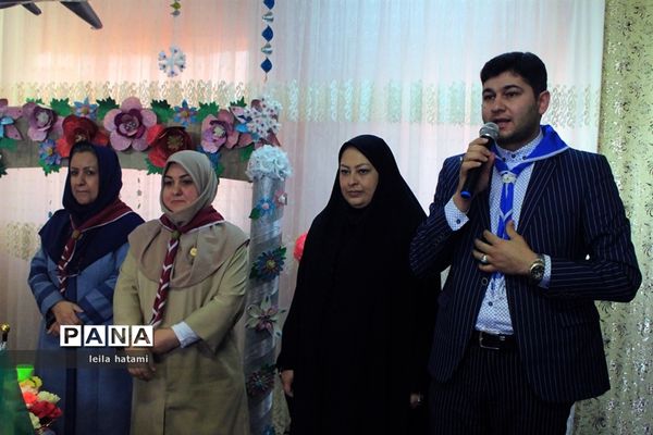جشن دهه فجر در مدرسه تمام تشکیلاتی پنج تن آل عبا ناحیه 3 تبریز