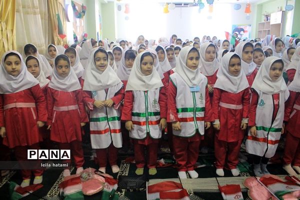 جشن دهه فجر در مدرسه تمام تشکیلاتی پنج تن آل عبا ناحیه 3 تبریز