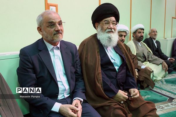 مراسم گرامیداشت فرارسیدن یو‌الله ۲۲ بهمن و چهل و یکمین سالروز پیروزی انقلاب اسلامی ایران