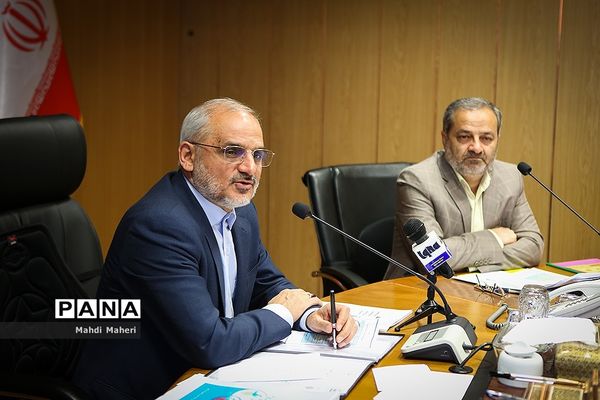 جلسه کمیسیون آموزش عمومی قرآن کریم