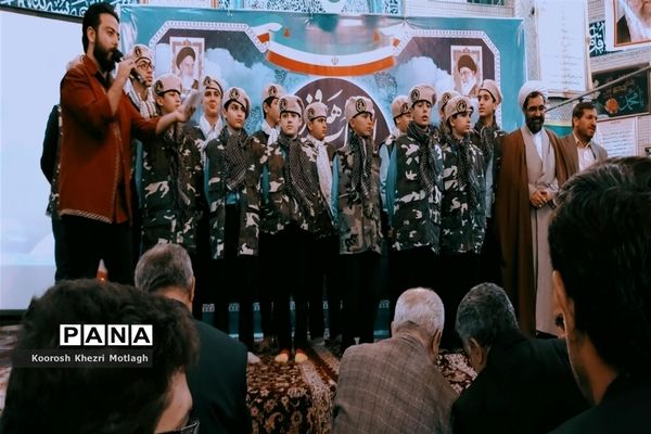 برگزاری جشن‌های دهه فجر در مدارس کازرون