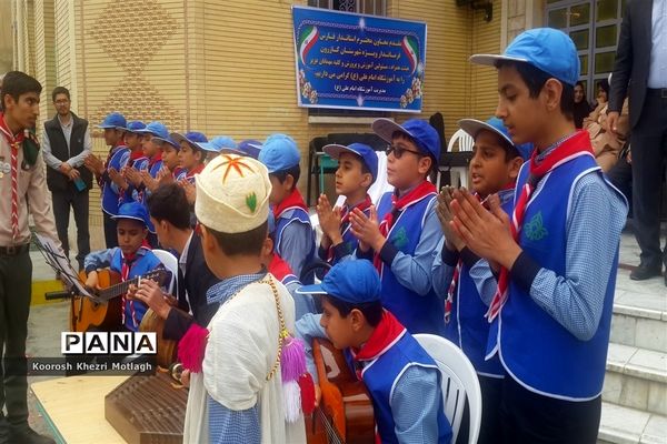 برگزاری جشن‌های دهه فجر در مدارس کازرون