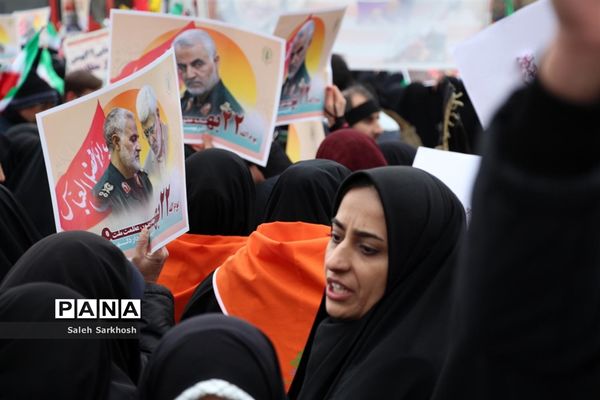 راهپیمایی یوم الله 22 بهمن ماه  در مشهد