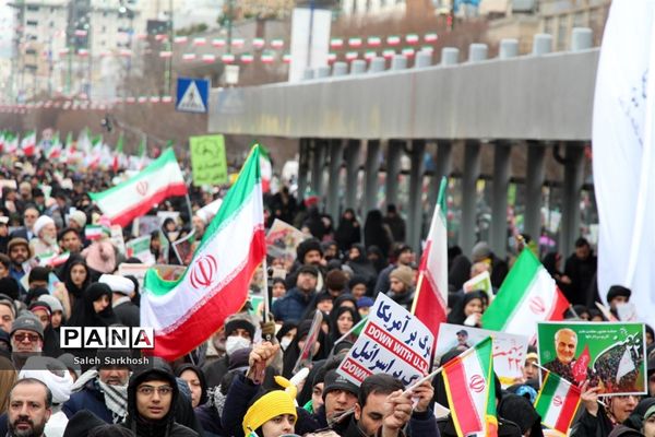راهپیمایی یوم الله 22 بهمن ماه  در مشهد