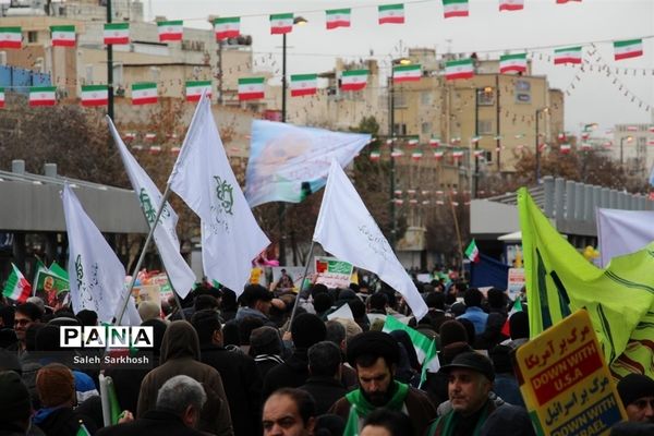 راهپیمایی یوم الله 22 بهمن ماه  در مشهد