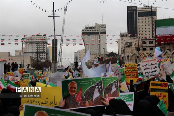 راهپیمایی یوم الله 22 بهمن ماه  در مشهد