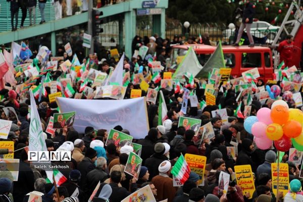 راهپیمایی یوم الله 22 بهمن ماه  در مشهد