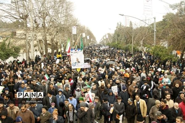 راهپیمایی پرشور 22 بهمن در گلستان