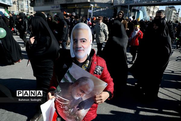 راهپیمایی باشکوه ۲۲ بهمن در تهران