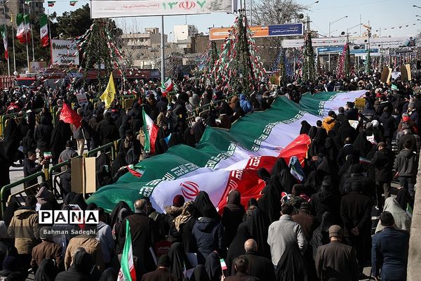 راهپیمایی باشکوه ۲۲ بهمن در تهران