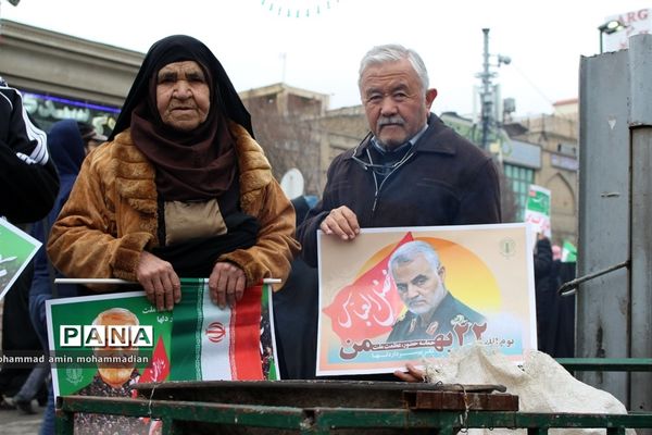راهپیمایی 22 بهمن در مشهد