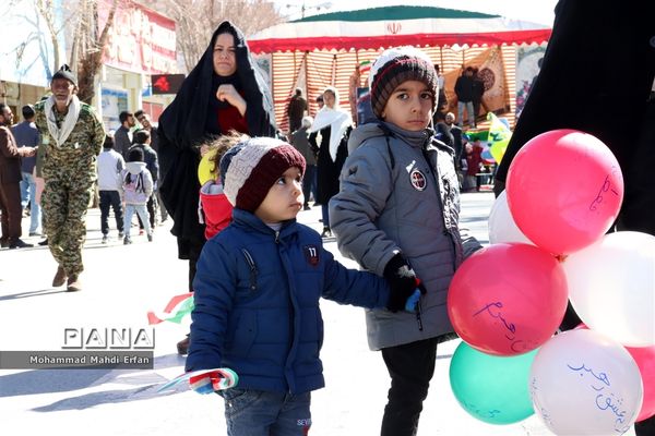 حاشیه های راهپیمایی 22 بهمن آباده