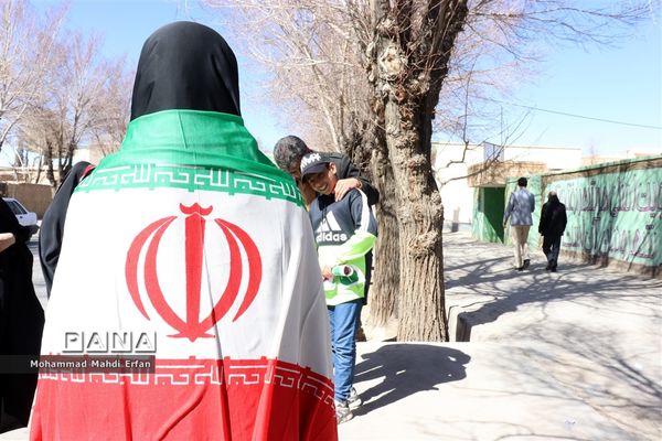 حاشیه های راهپیمایی 22 بهمن آباده