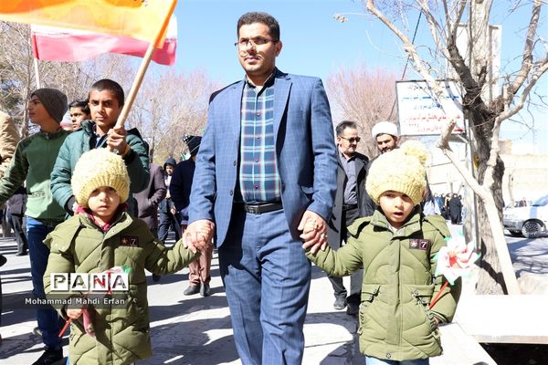حاشیه های راهپیمایی 22 بهمن آباده