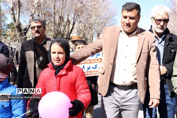 حاشیه های راهپیمایی 22 بهمن آباده