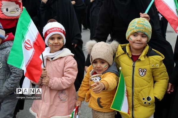 راه پیمایی 22 بهمن در تربت جام