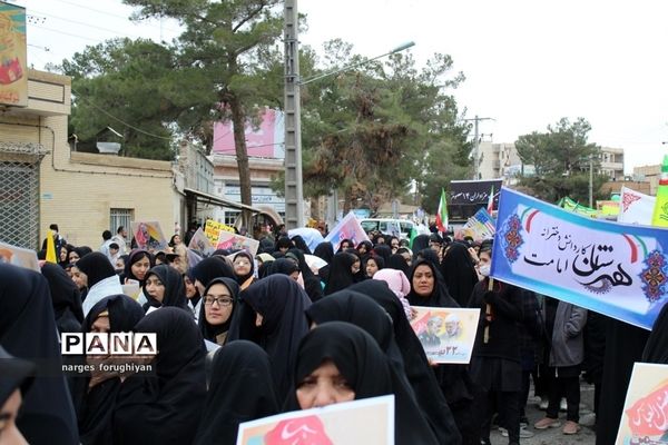 راه پیمایی 22 بهمن در تربت جام