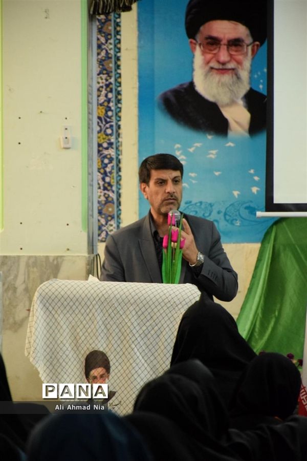 همایش یاوران انقلاب در استان قم