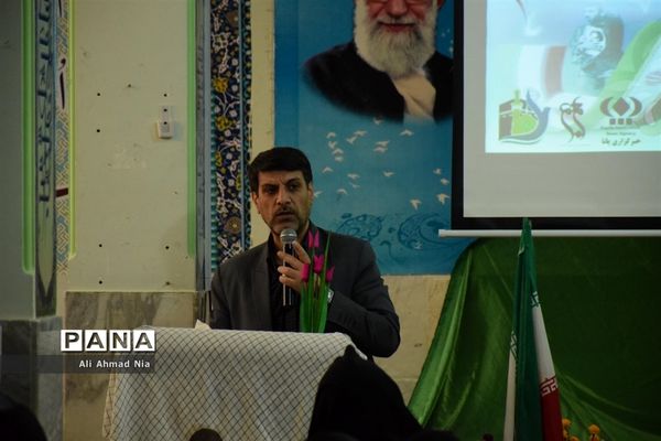 همایش یاوران انقلاب در استان قم