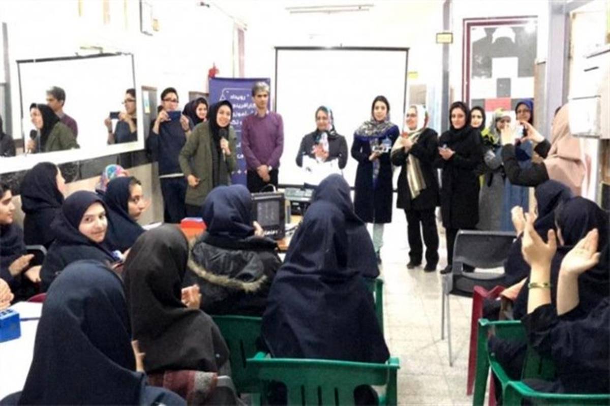 برگزاری رویداد کارآفرینی در هنرستان شیخ محمد بلیغ فیروزکوه
