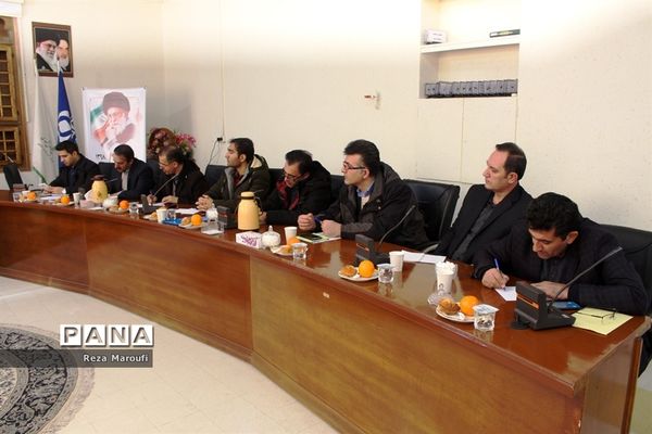 نشست هم اندیشی کارشناسان سازمان دانش آموزی آذربایجان غربی در ارومیه