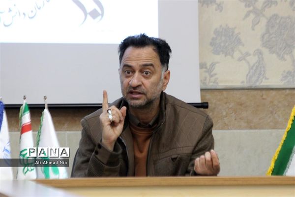 انتخابات هیأت رئیسه مجلس دانش آموزی استان قم