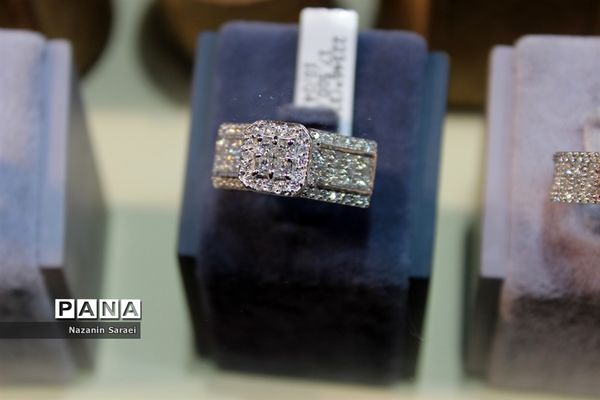 دوازدهمین دوره نمایشگاه بین المللی طلا، نقره، جواهر، ساعت و صنایع وابسته