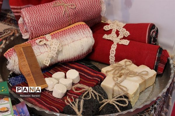 سیزدهمین دوره نمایشگاه بین المللی گردشگری و صنایع دستی تهران
