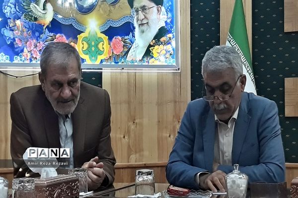 دیدار مدیران رسانه‌ها با مدیرکل صدا و سیمای مرکز خوزستان