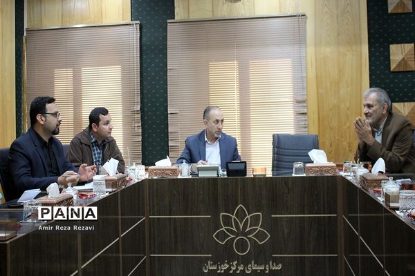 دیدار مدیران رسانه‌ها با مدیرکل صدا و سیمای مرکز خوزستان