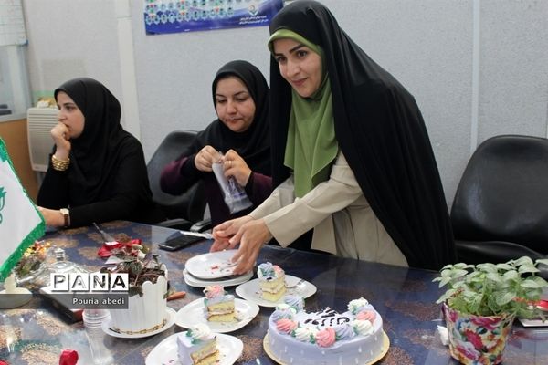 تکریم همکاران زن سازمان دانش‌آموزی استان بوشهر