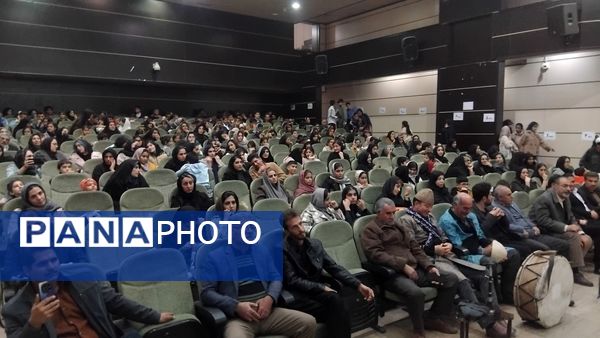 برگزاری مراسم گرامیداشت شب یلدا در نورآباد لرستان